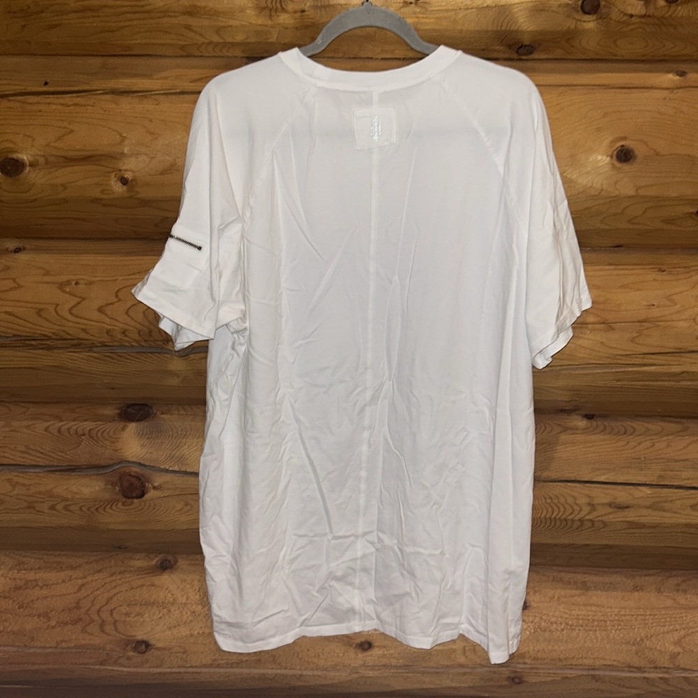 Free People NWT Hot Shot Tunic Tee Size Medium in White - Picture 10 of 12